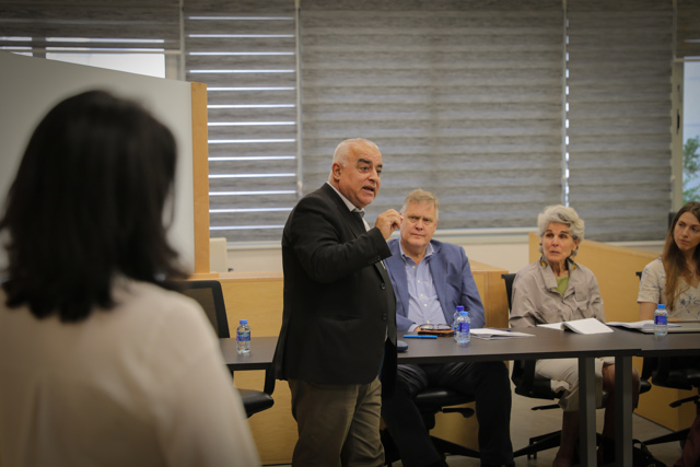 RO’A Center for Political and Strategic Studies Hosts International Academic Teams for the ‘Why It Worked’ Project