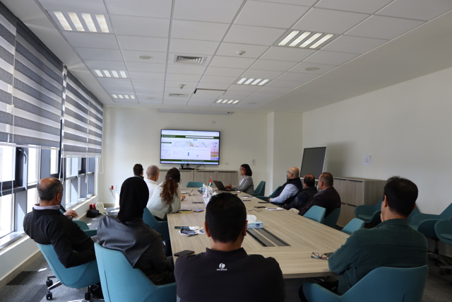 RO’A Team Presents the Palestinian Electoral Dashboard to the CEC